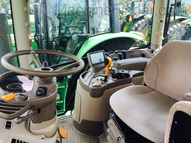 2015 John Deere 6125R Image 5