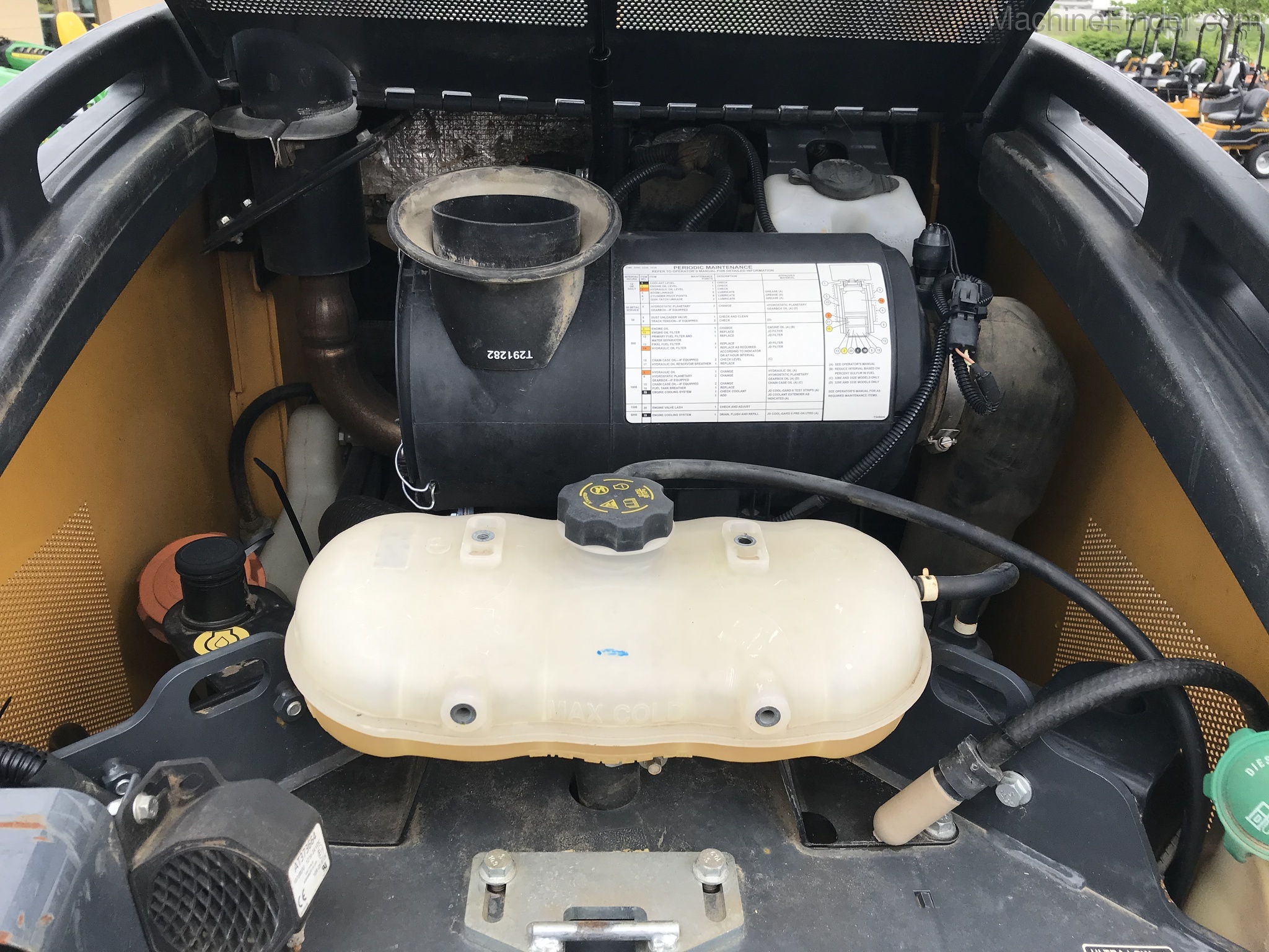 2015 John Deere 332E Image 6