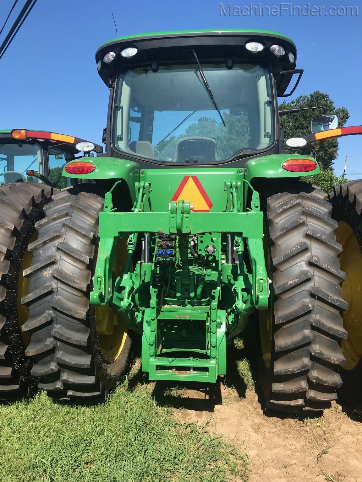 2016 John Deere 8245R Image 3
