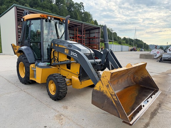 2019 John Deere 310L