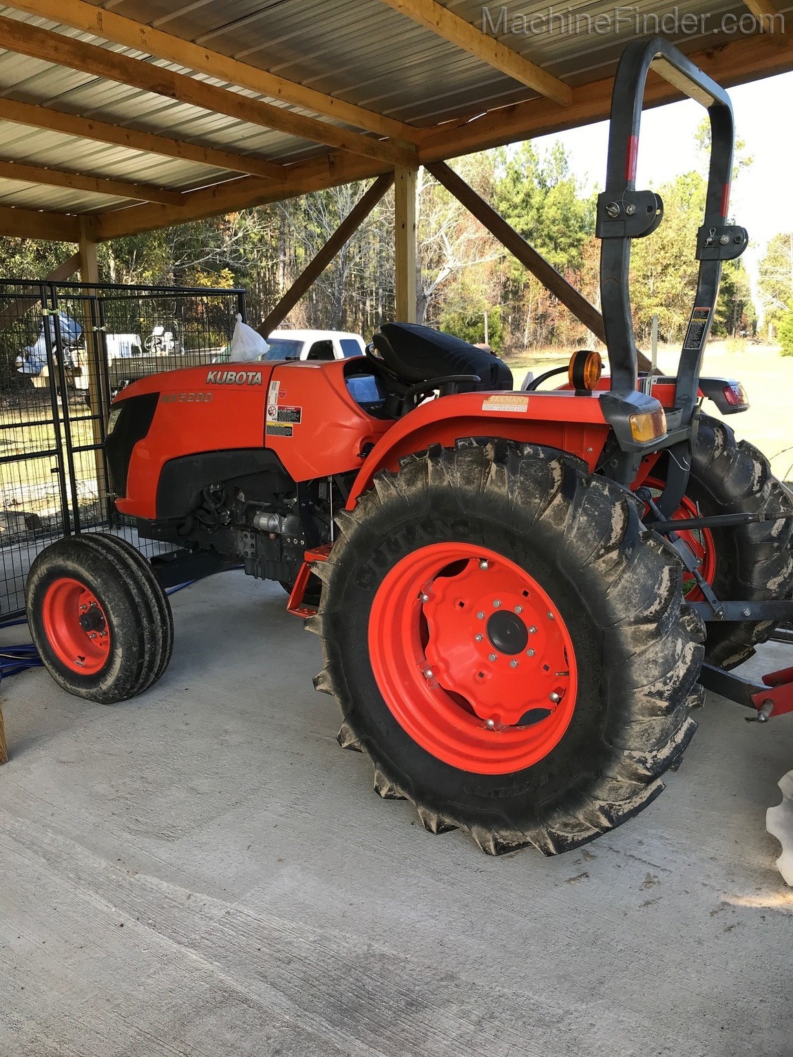 2017 Kubota MX5200 Image 2