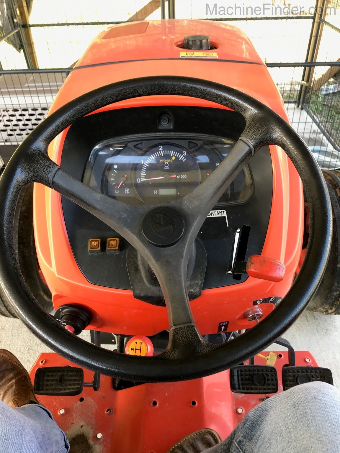 2017 Kubota MX5200 Image 4