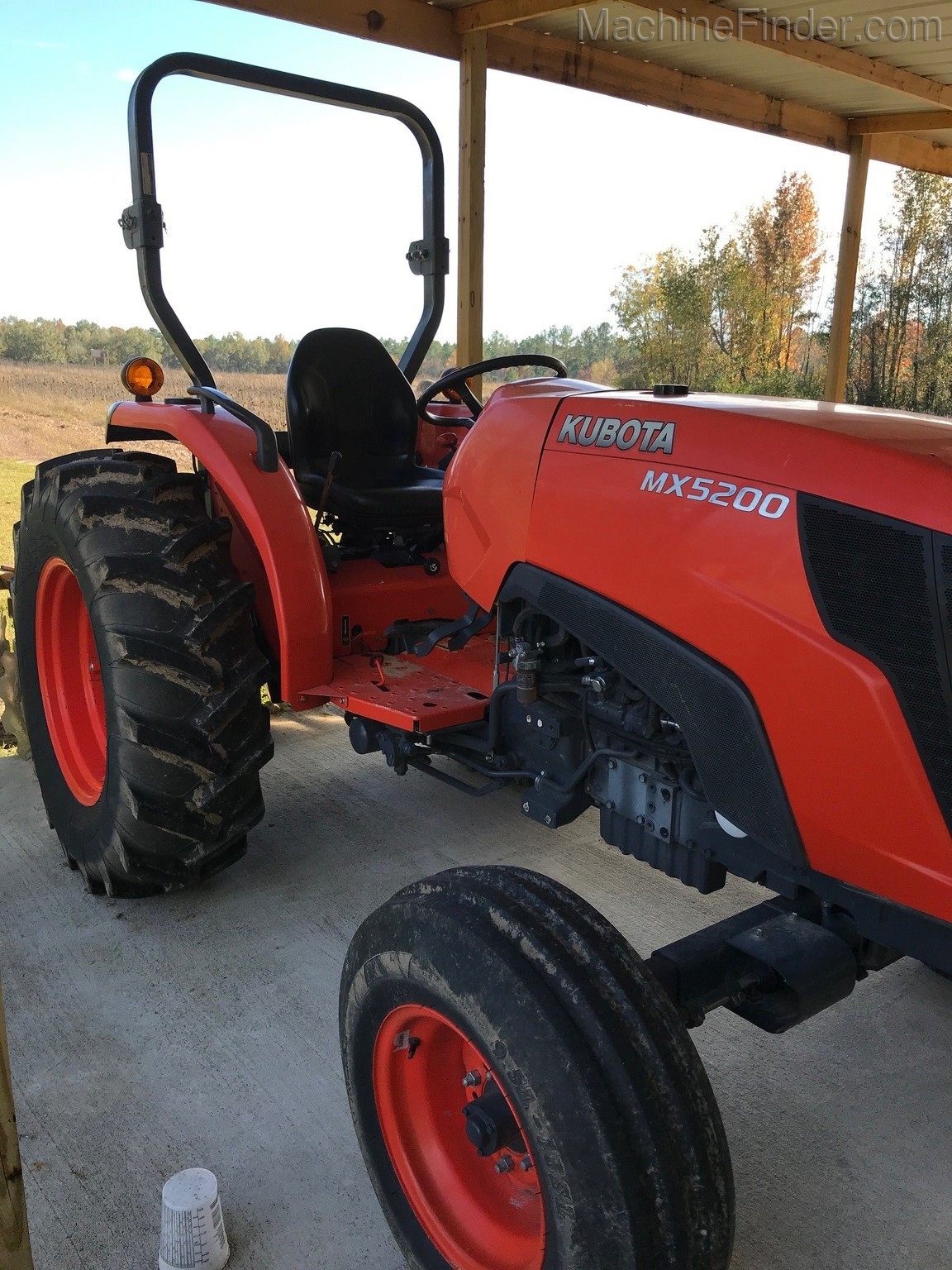 2017 Kubota MX5200 Image 5