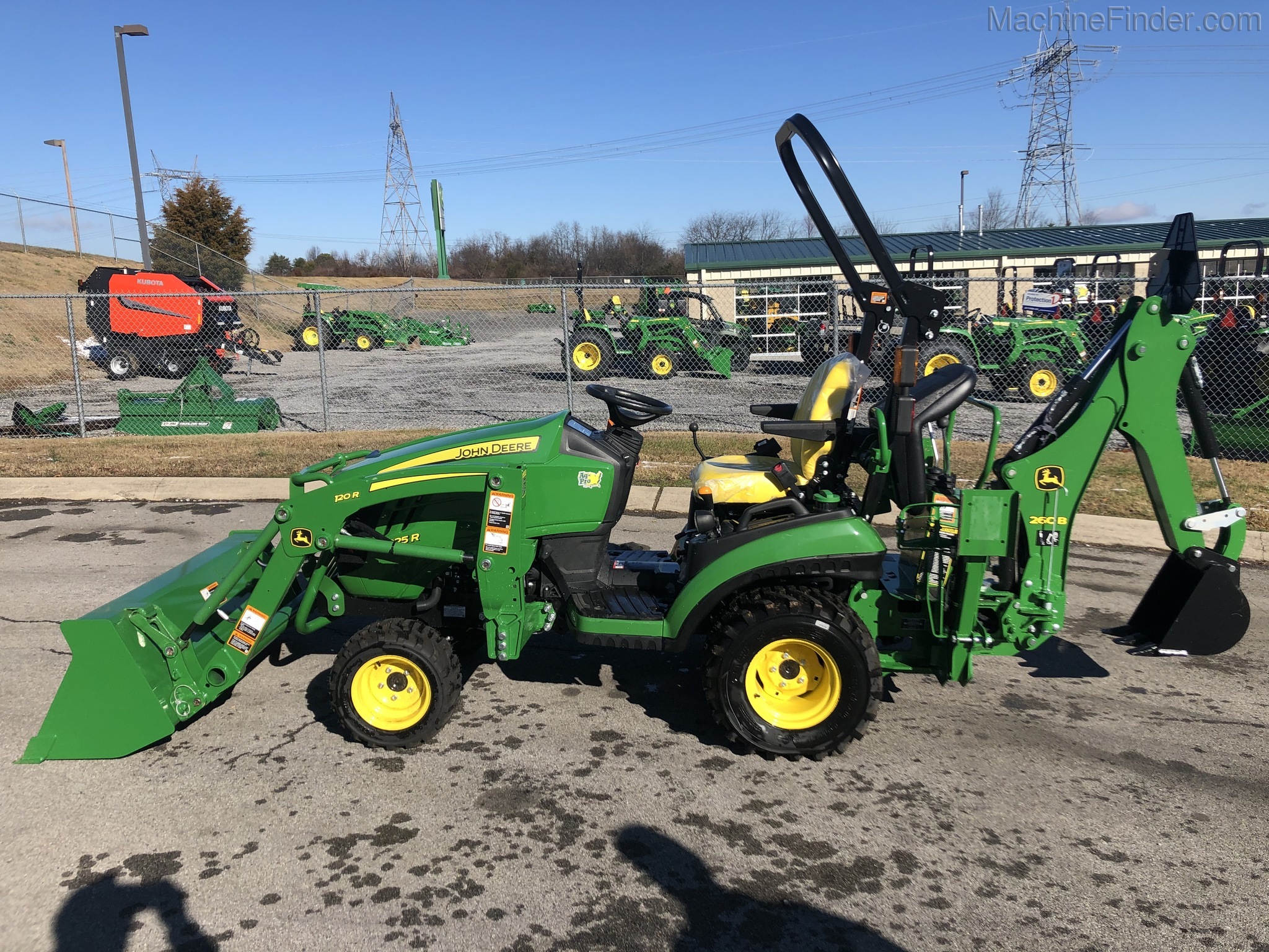 2020 John Deere 1025R Image 2