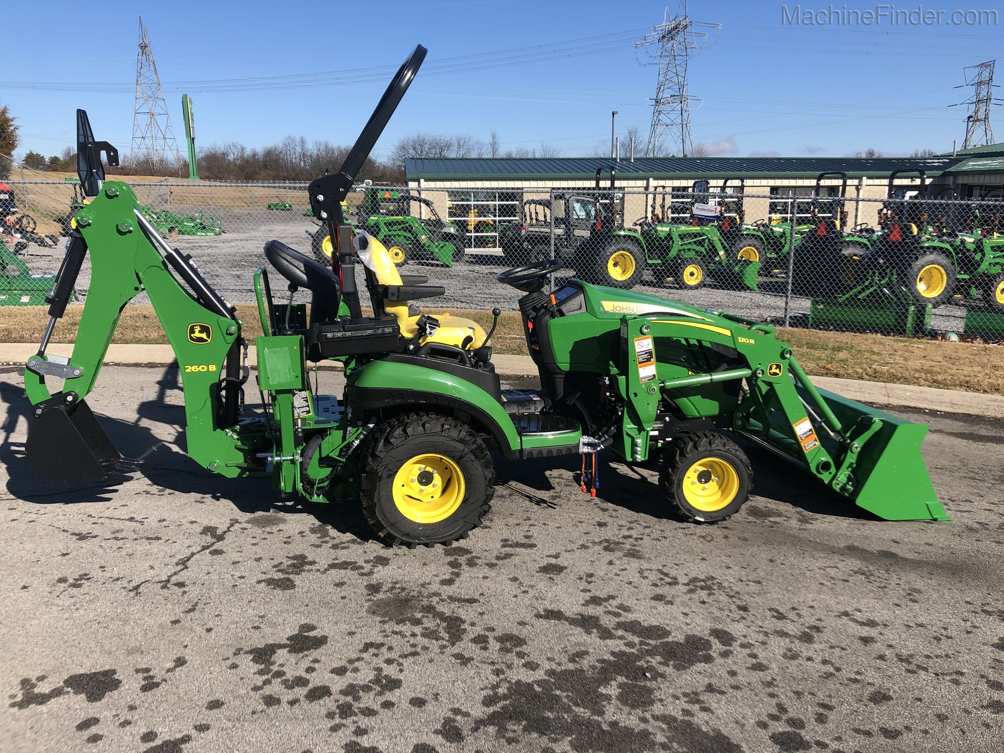 2020 John Deere 1025R Image 3
