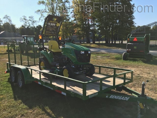 2020 John Deere 1023E Image 1