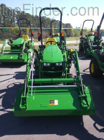 2020 John Deere 1023E Image 1