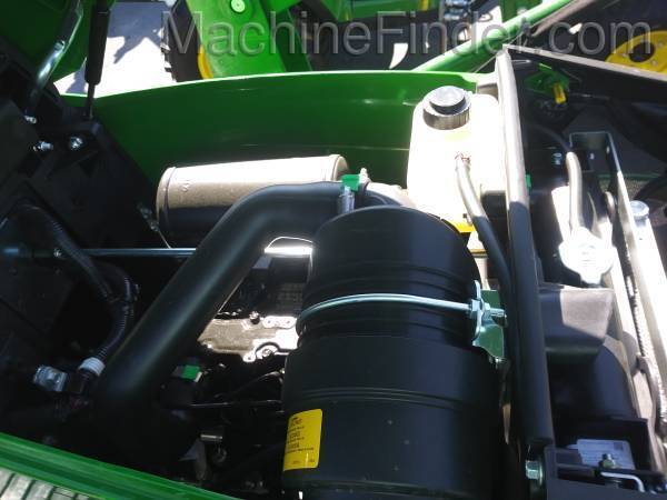 2020 John Deere 1023E Image 4