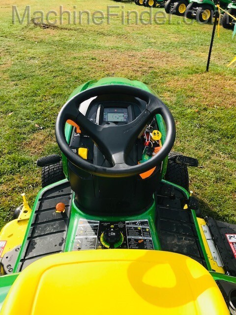 2020 John Deere X570 Image 5
