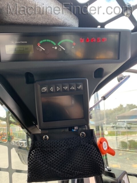 2020 John Deere 333G Image 7