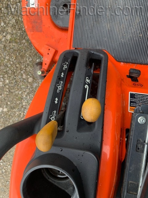 2011 Kubota BX2370 Image 6