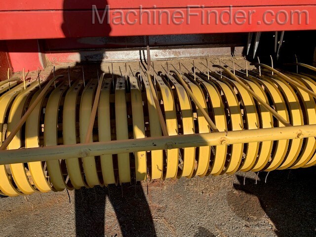 1993 New Holland 565 Image 5