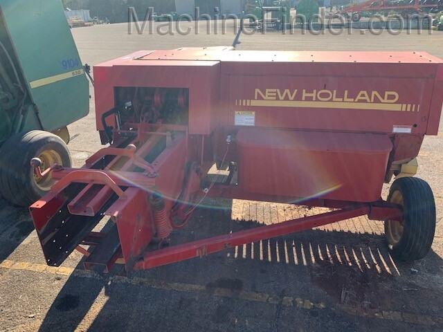 1993 New Holland 565 Image 3
