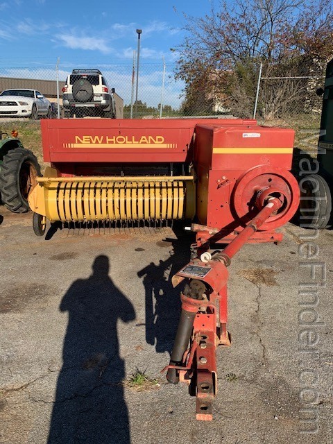 1993 New Holland 565 Image 1