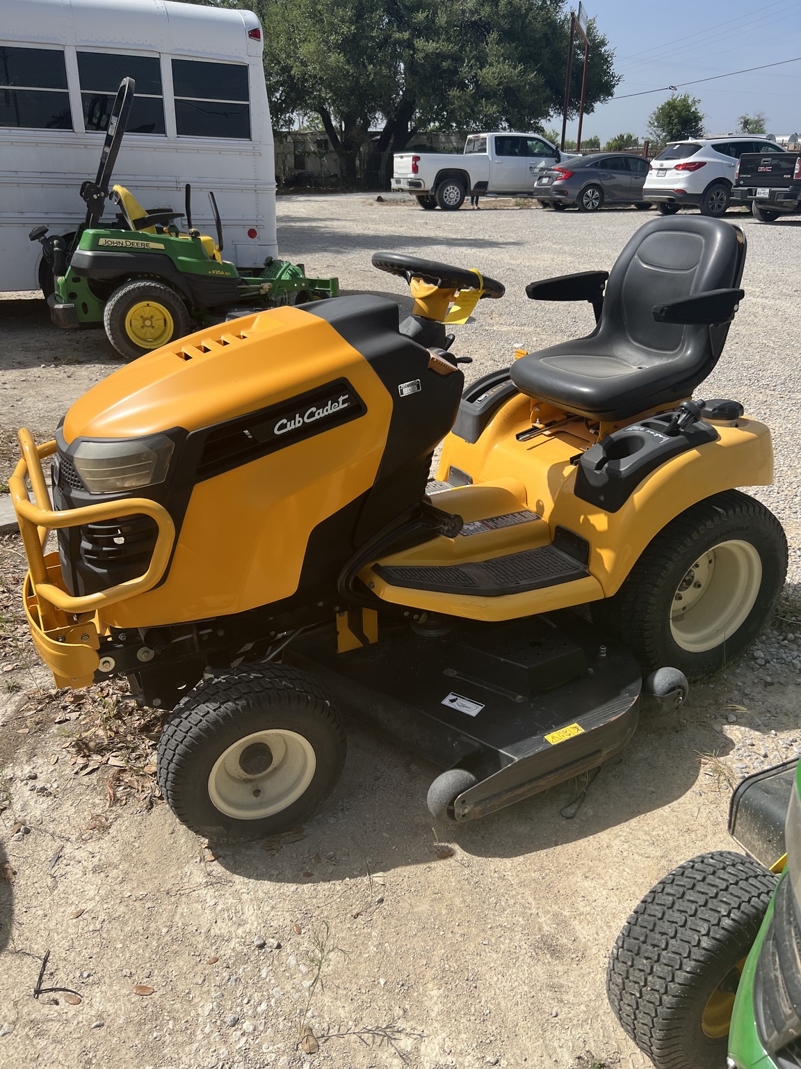 Cub Cadet XT3 Image 1