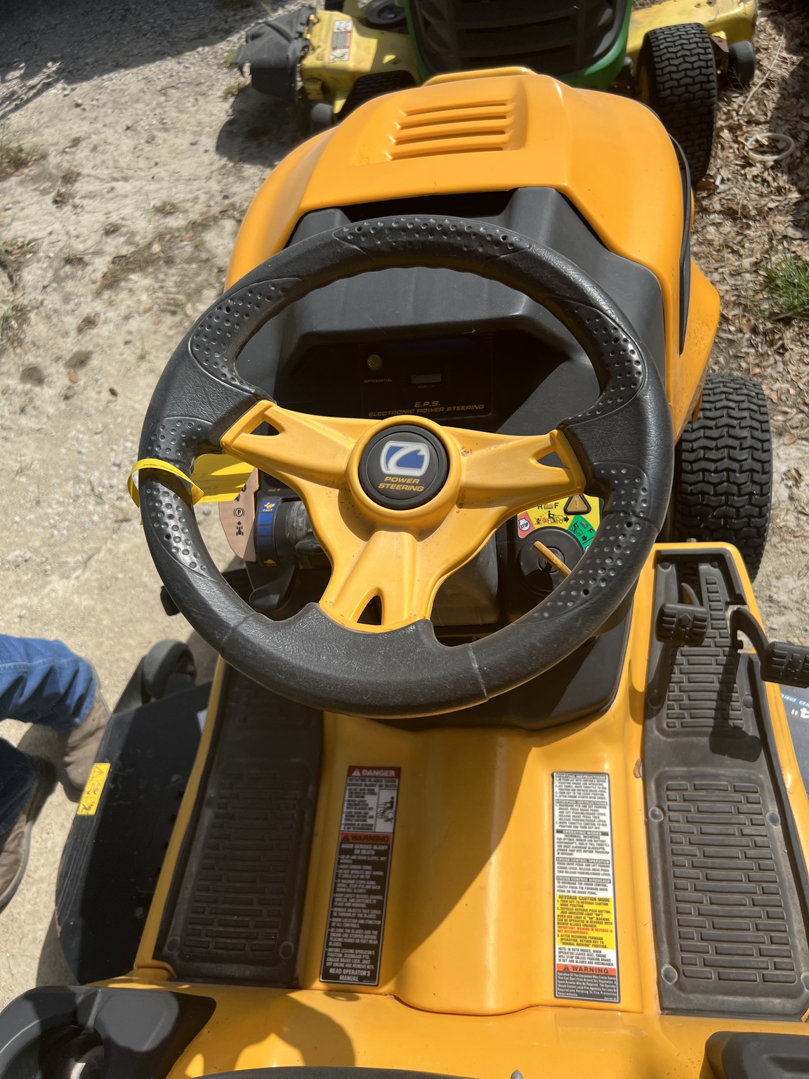 Cub Cadet XT3 Image 3