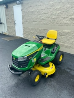 2023 John Deere S220 Image 1