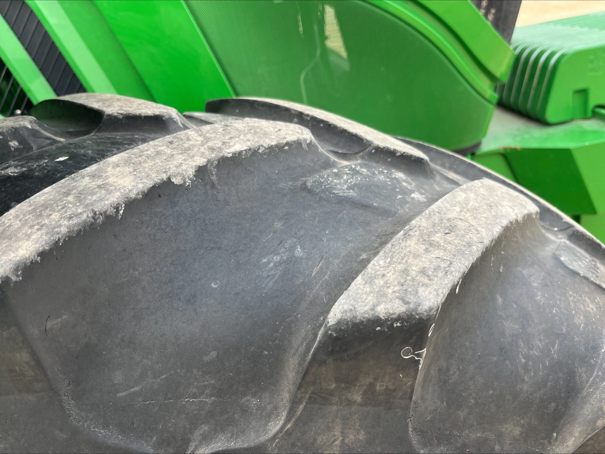 2015 John Deere 6215R at Heritage Tractor in Dixon, IL
