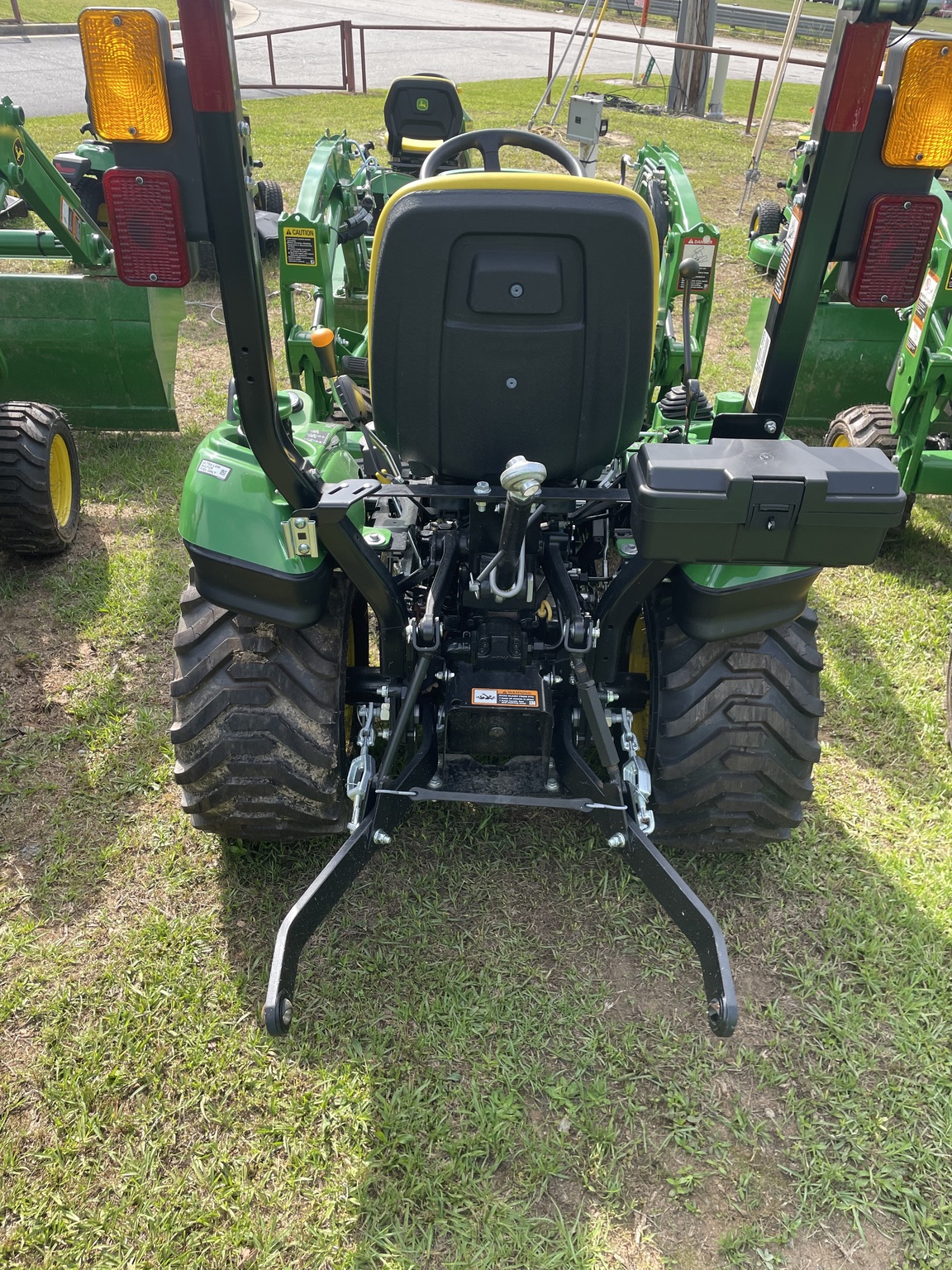 2024 John Deere 1023E Image 5