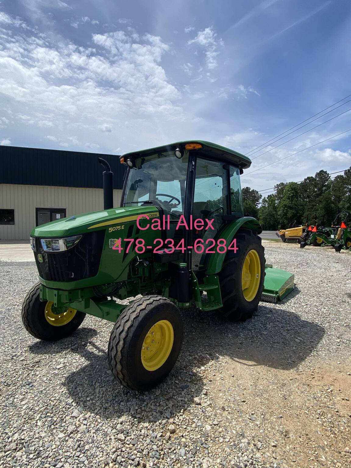 2023 John Deere 5075E Image 5