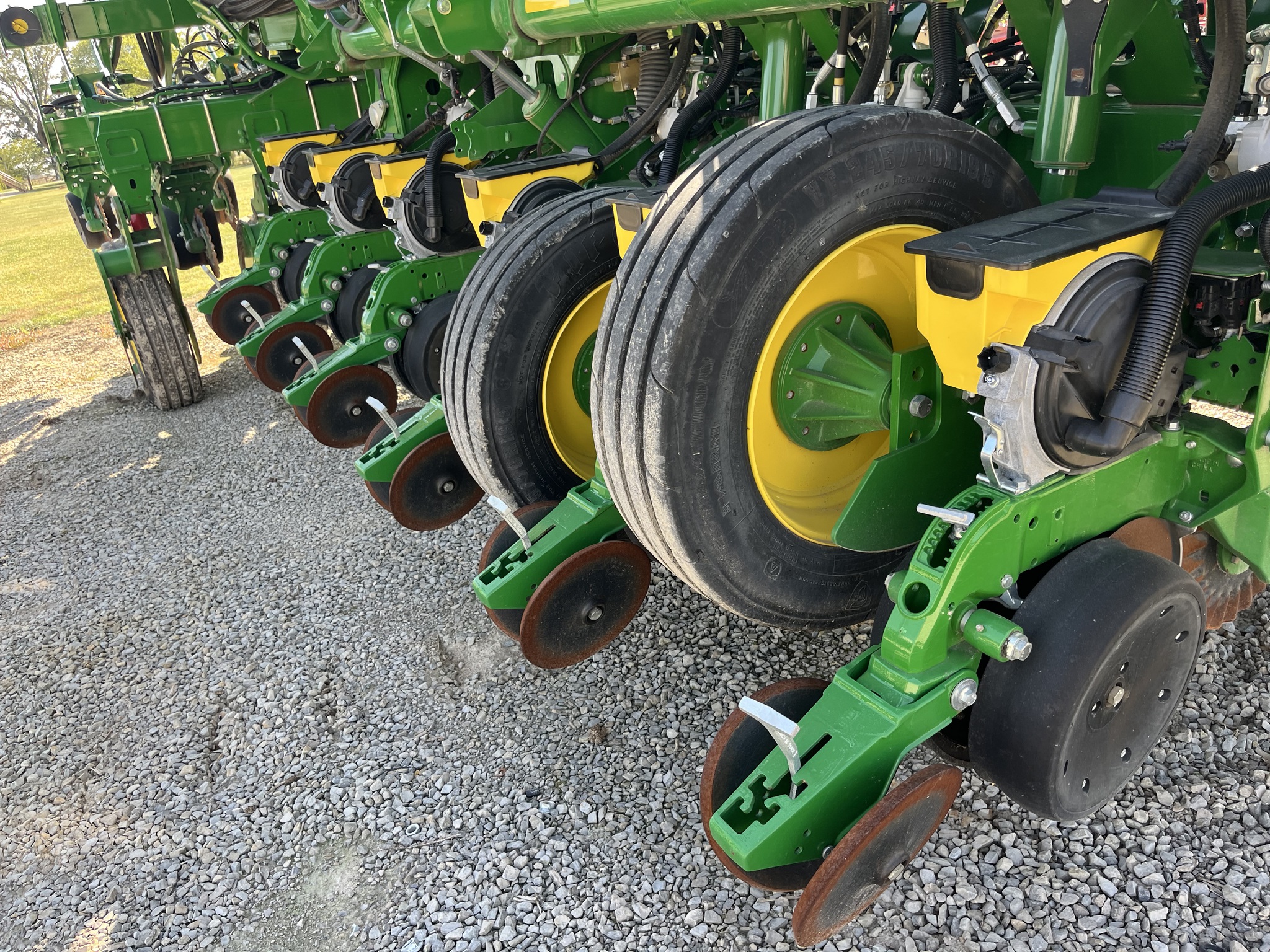 2023 John Deere 1795 Image 34