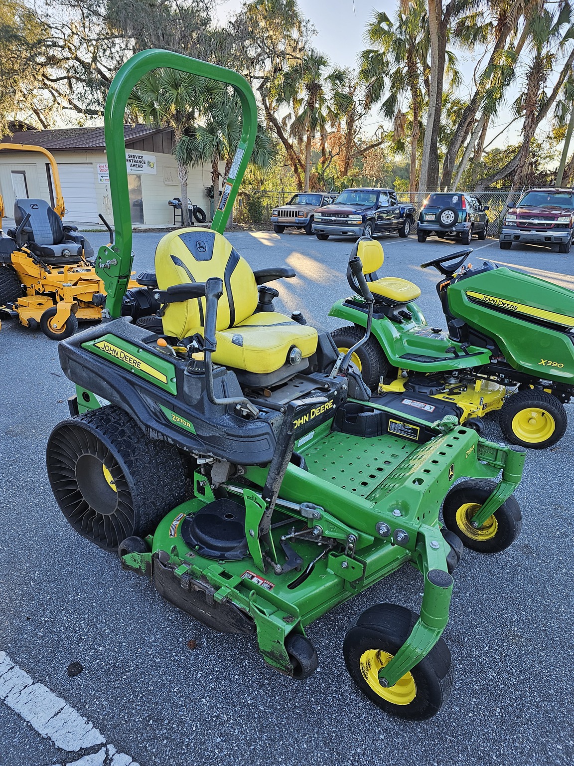 2019 John Deere Z970R Image 2