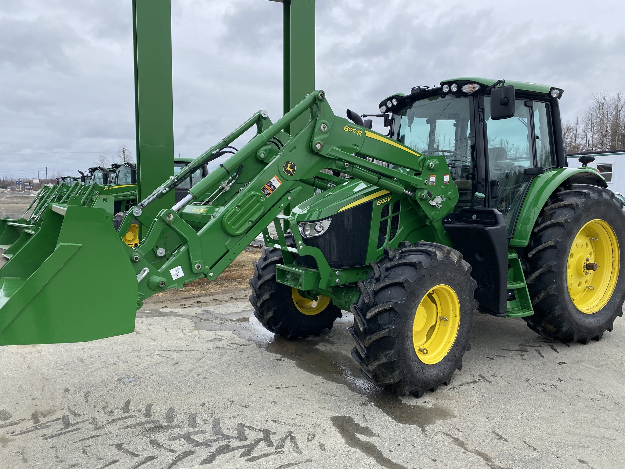 2023 John Deere 6120M Image 2