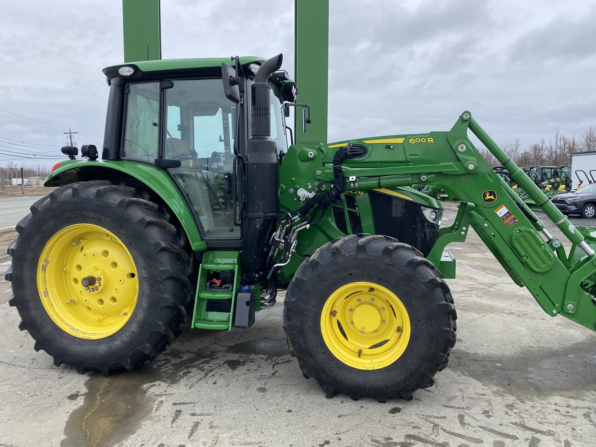 2023 John Deere 6120M Image 4