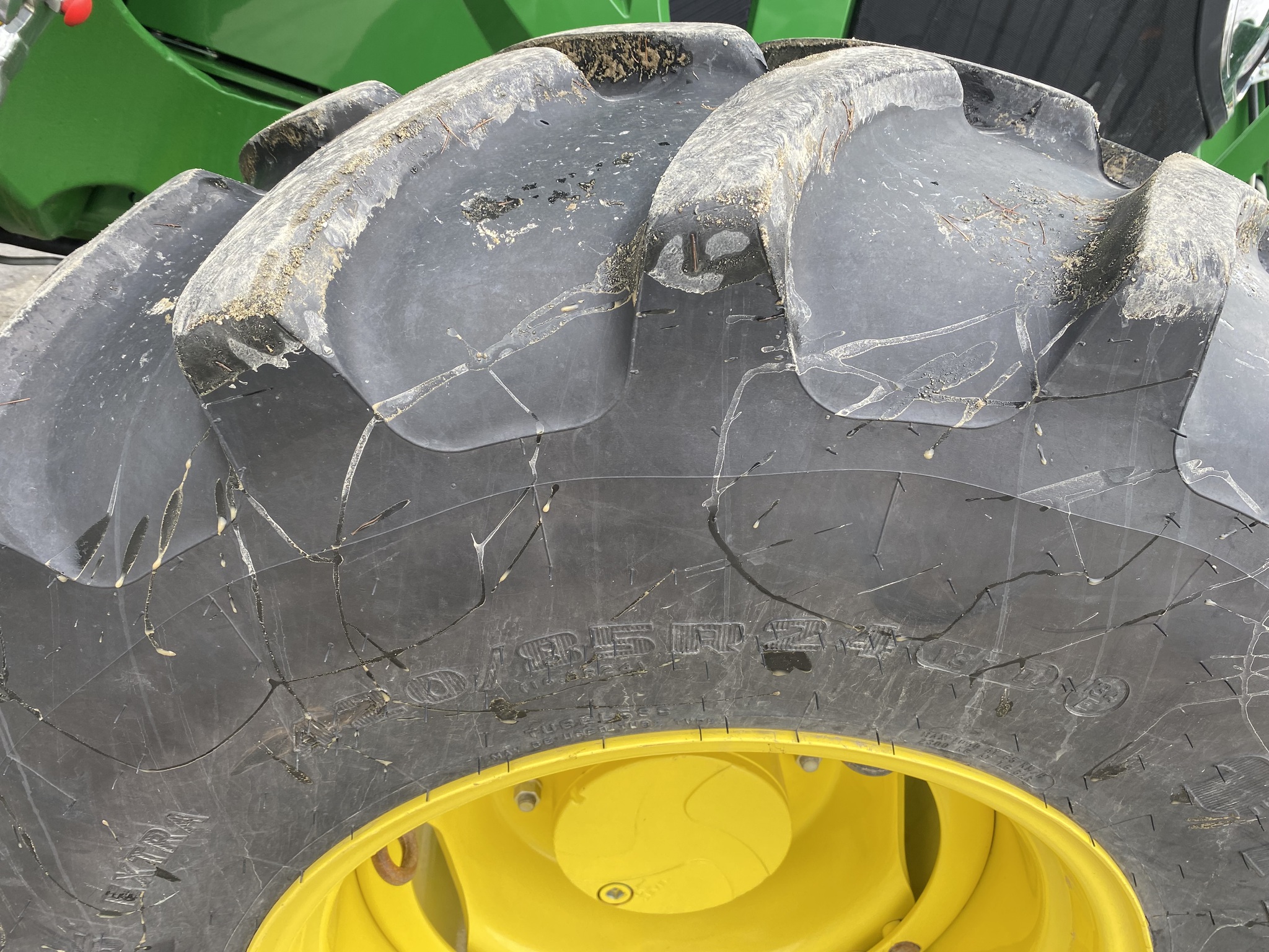 2023 John Deere 6120M Image 6