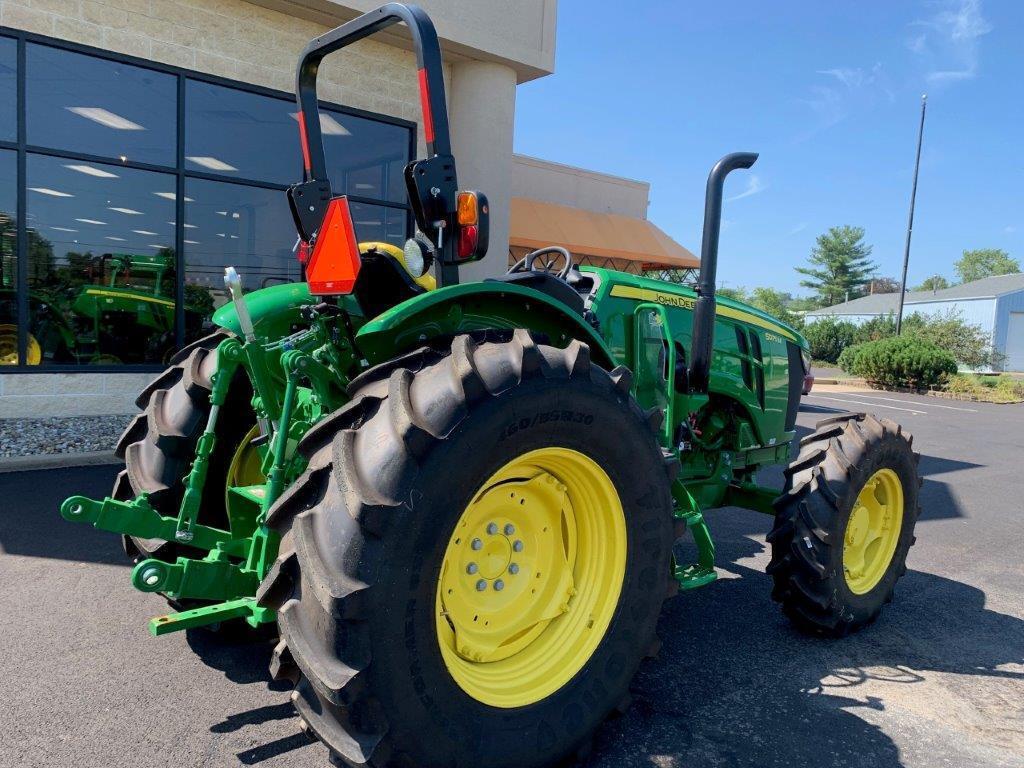 2025 John Deere 5075M Image 3