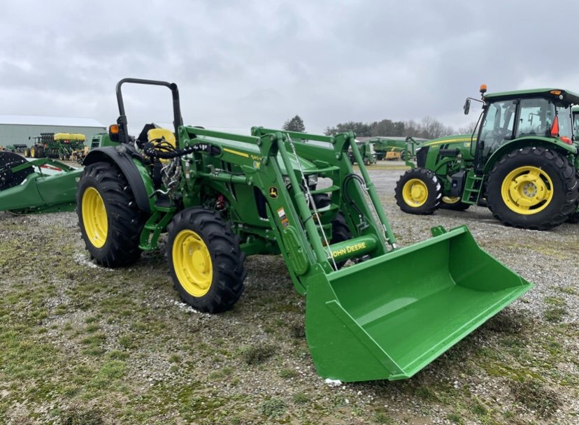 2025 John Deere 5075M Image 2