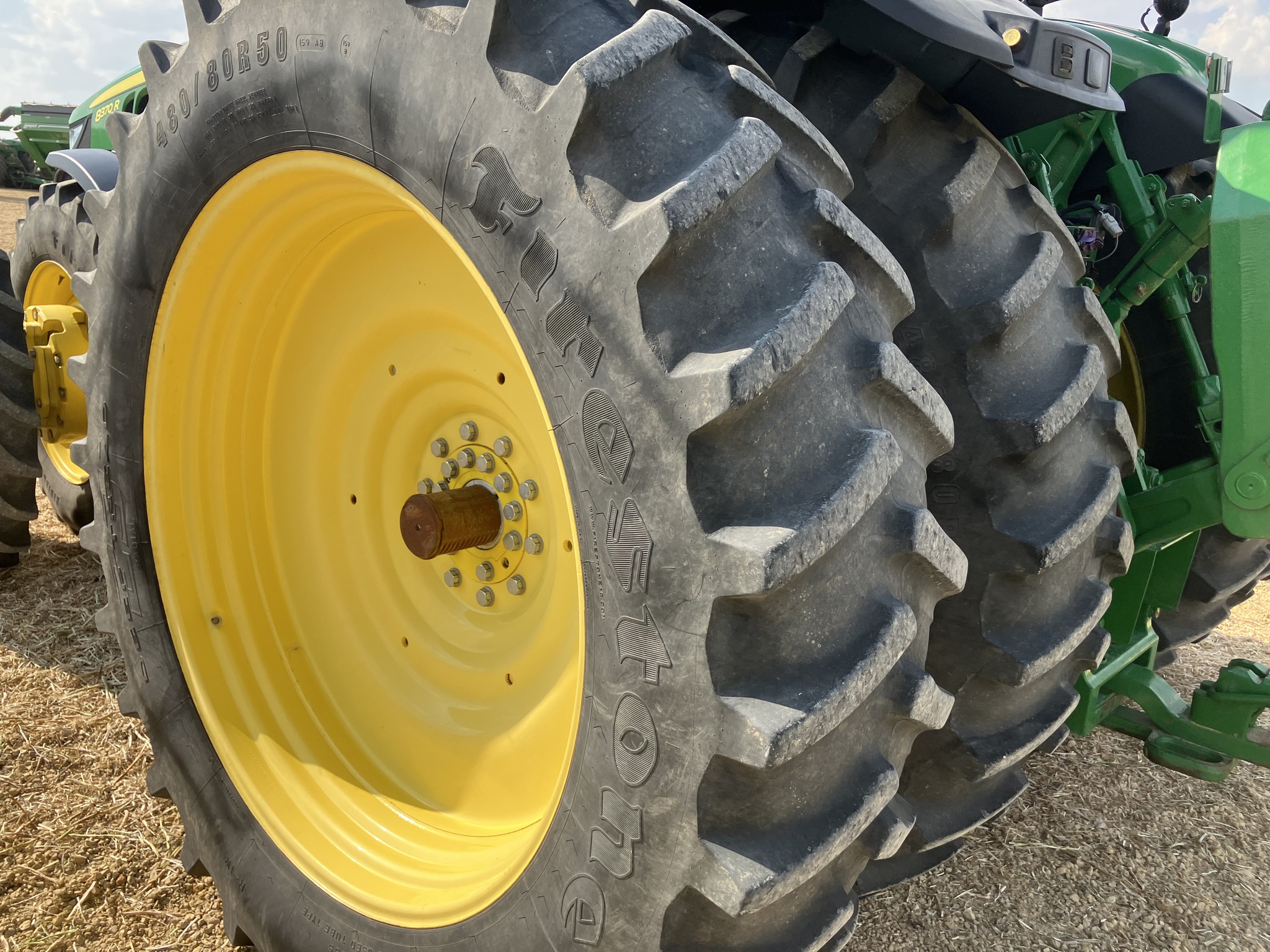 2017 John Deere 8370R Image 12