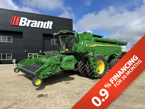 Photo of a 2023 John Deere X9 1100