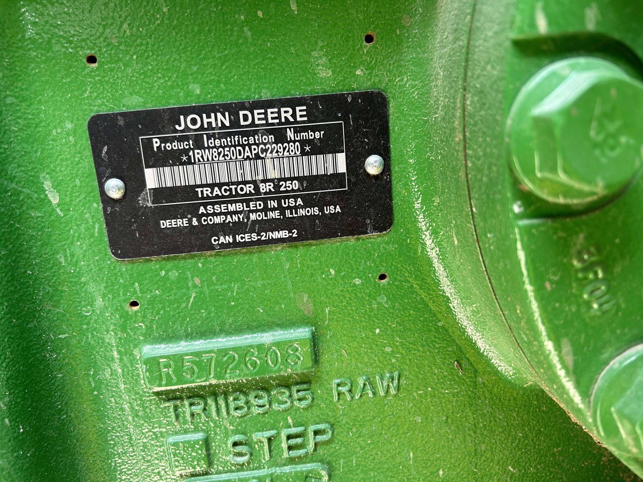  2023 John Deere 8R 250 at Heritage Tractor in Pittsburg, KS