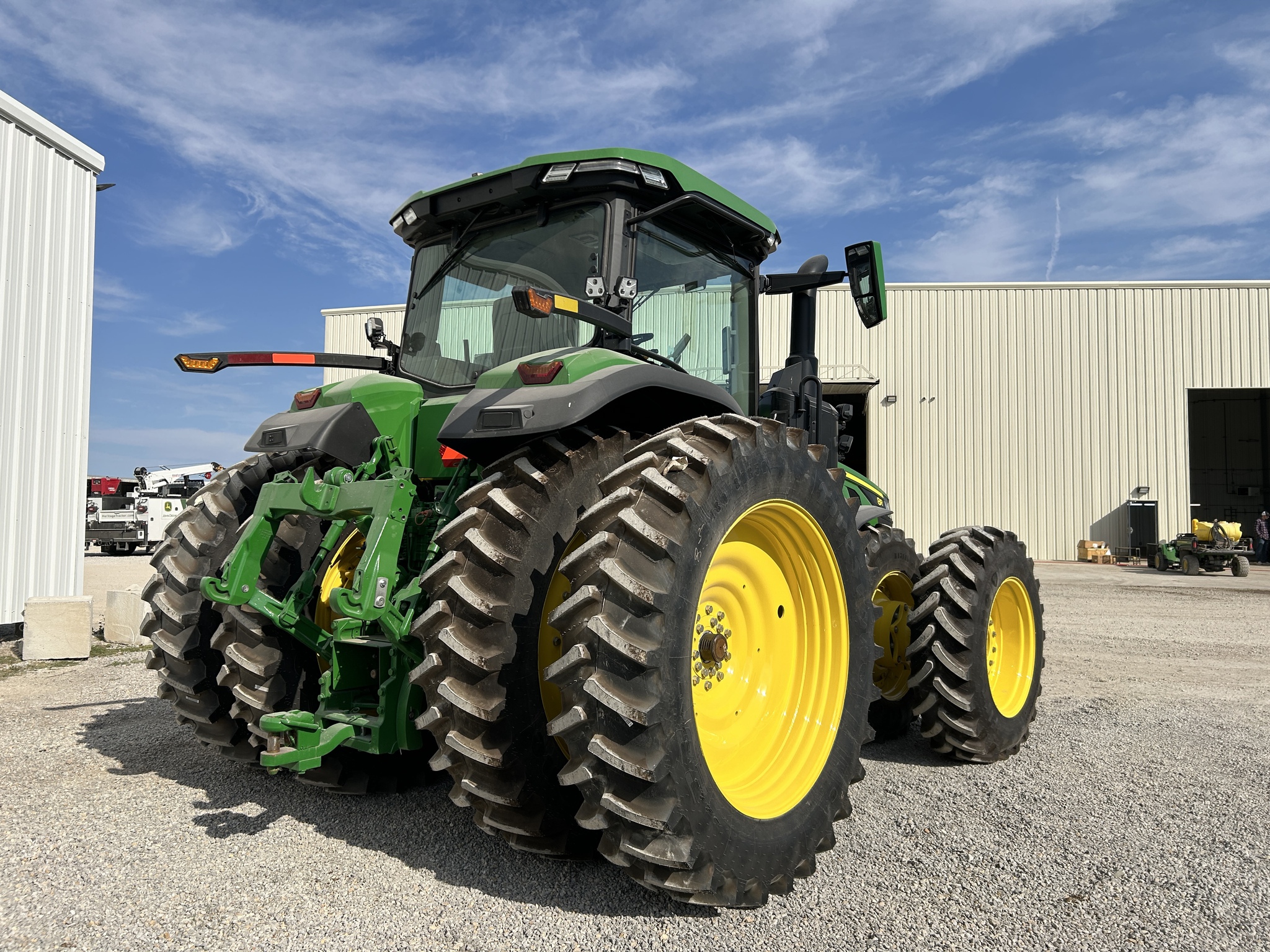  2023 John Deere 8R 250 at Heritage Tractor in Pittsburg, KS