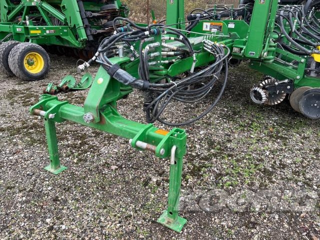 Used 2015 John Deere 1775NT Planters: Drawn at Koenig Equipment in Rushville, IN - PhotoXL7