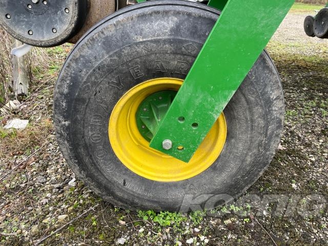 Used 2015 John Deere 1775NT Planters: Drawn at Koenig Equipment in Rushville, IN - PhotoXL13