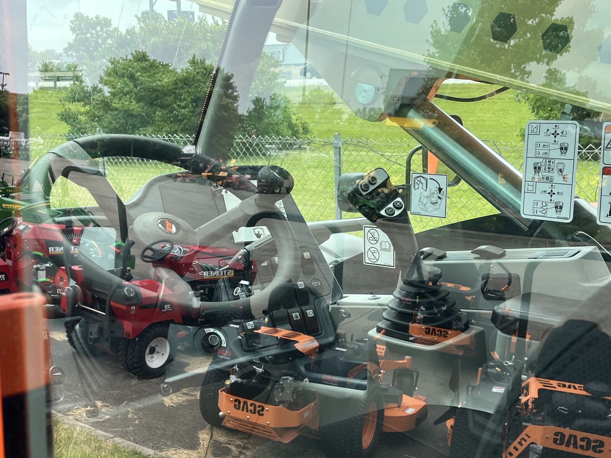 2023 JLG AG823 Image 8