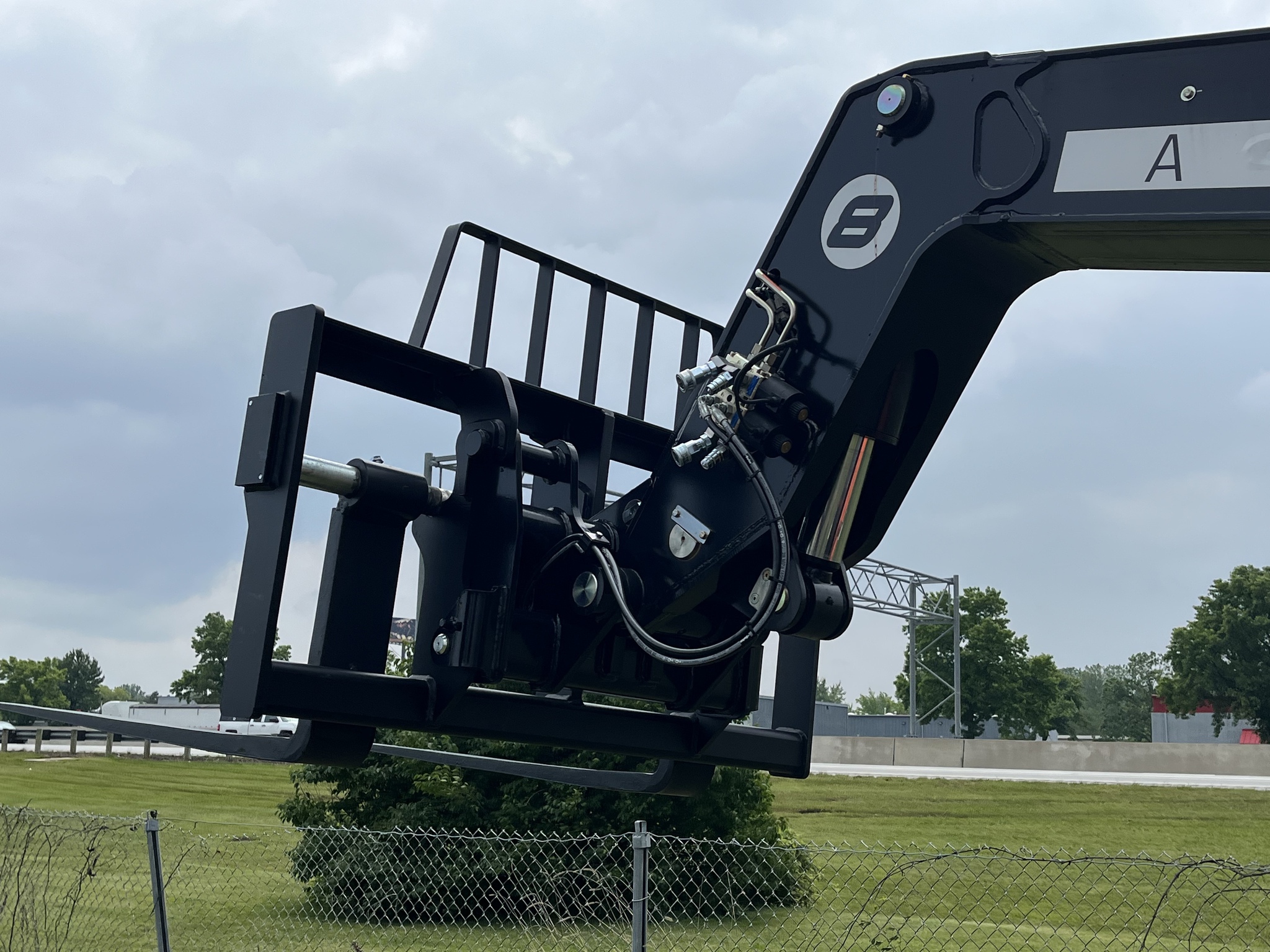 2023 JLG AG823 Image 9