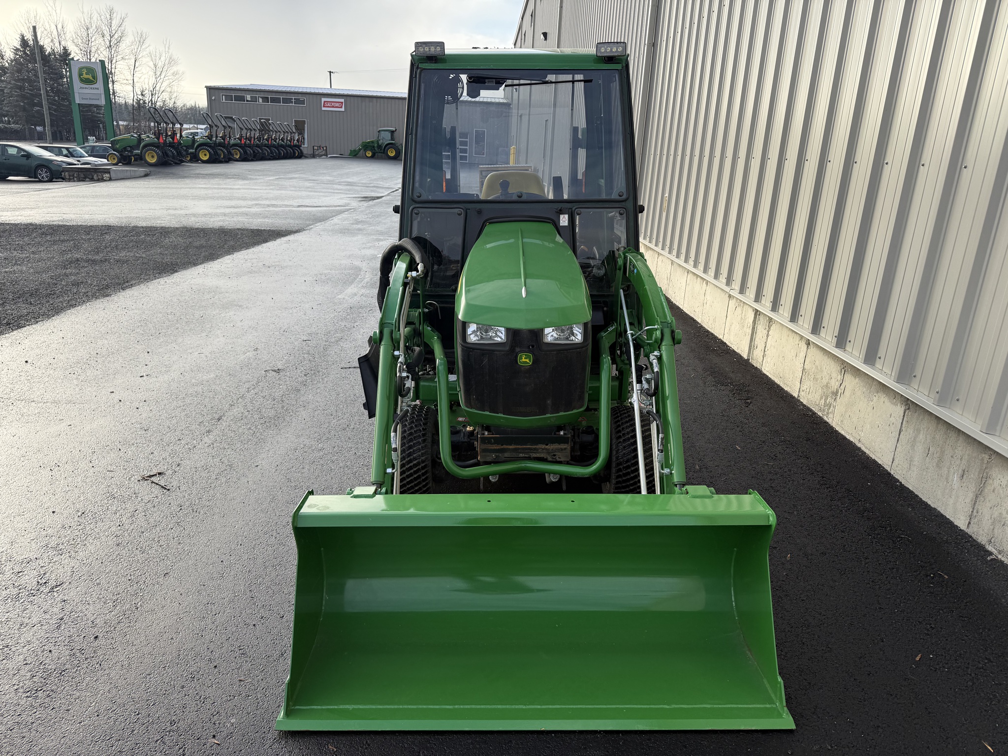 2016 John Deere 1025R Image 8