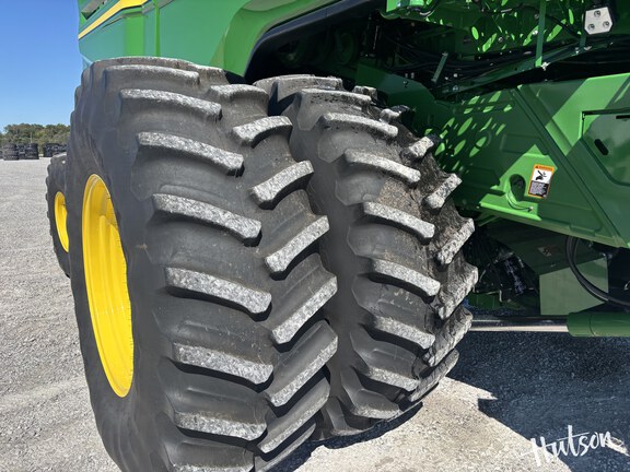 Photo of 2024 John Deere X9 1100