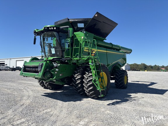 Photo of 2024 John Deere X9 1100