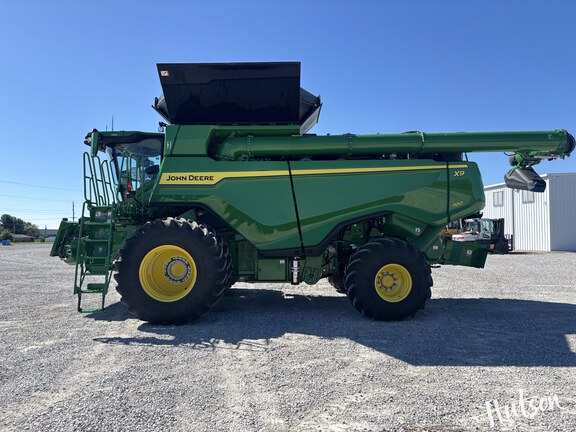 Photo of 2024 John Deere X9 1100