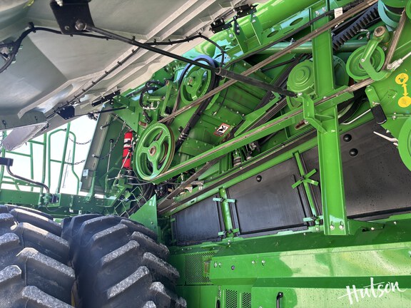 Photo of 2024 John Deere X9 1100