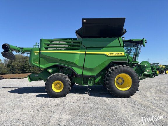 Photo of 2024 John Deere X9 1100