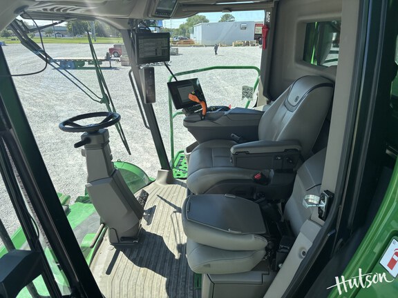 Photo of 2024 John Deere X9 1100