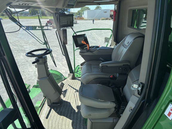 Photo of 2024 John Deere X9 1100