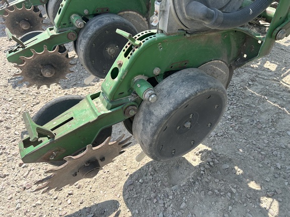 2004 John Deere 1770NT CCS (12th thumbnail)