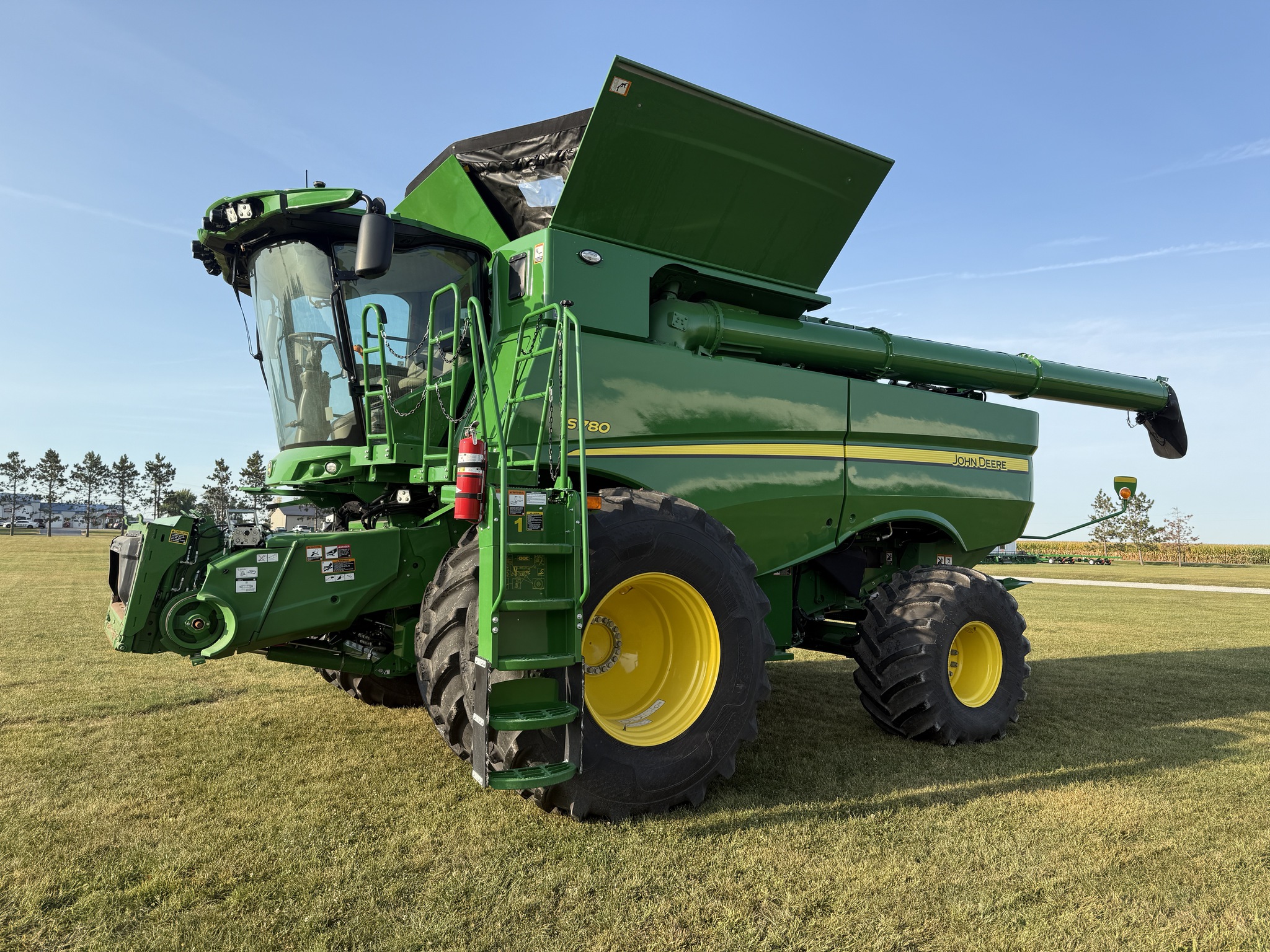2024 John Deere S780 Image 2
