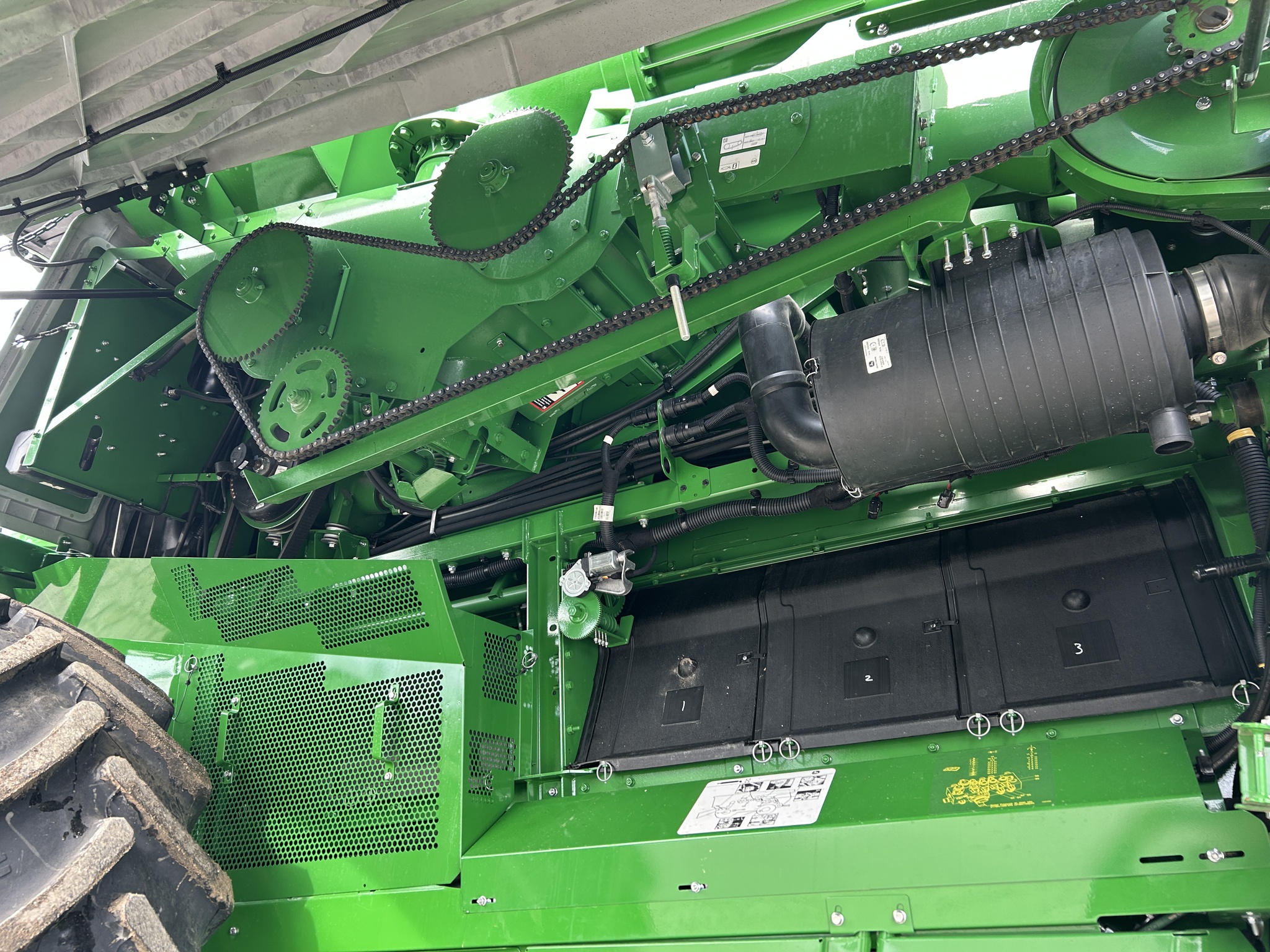  2023 John Deere S760 at Heritage Tractor in Baldwin City, KS
